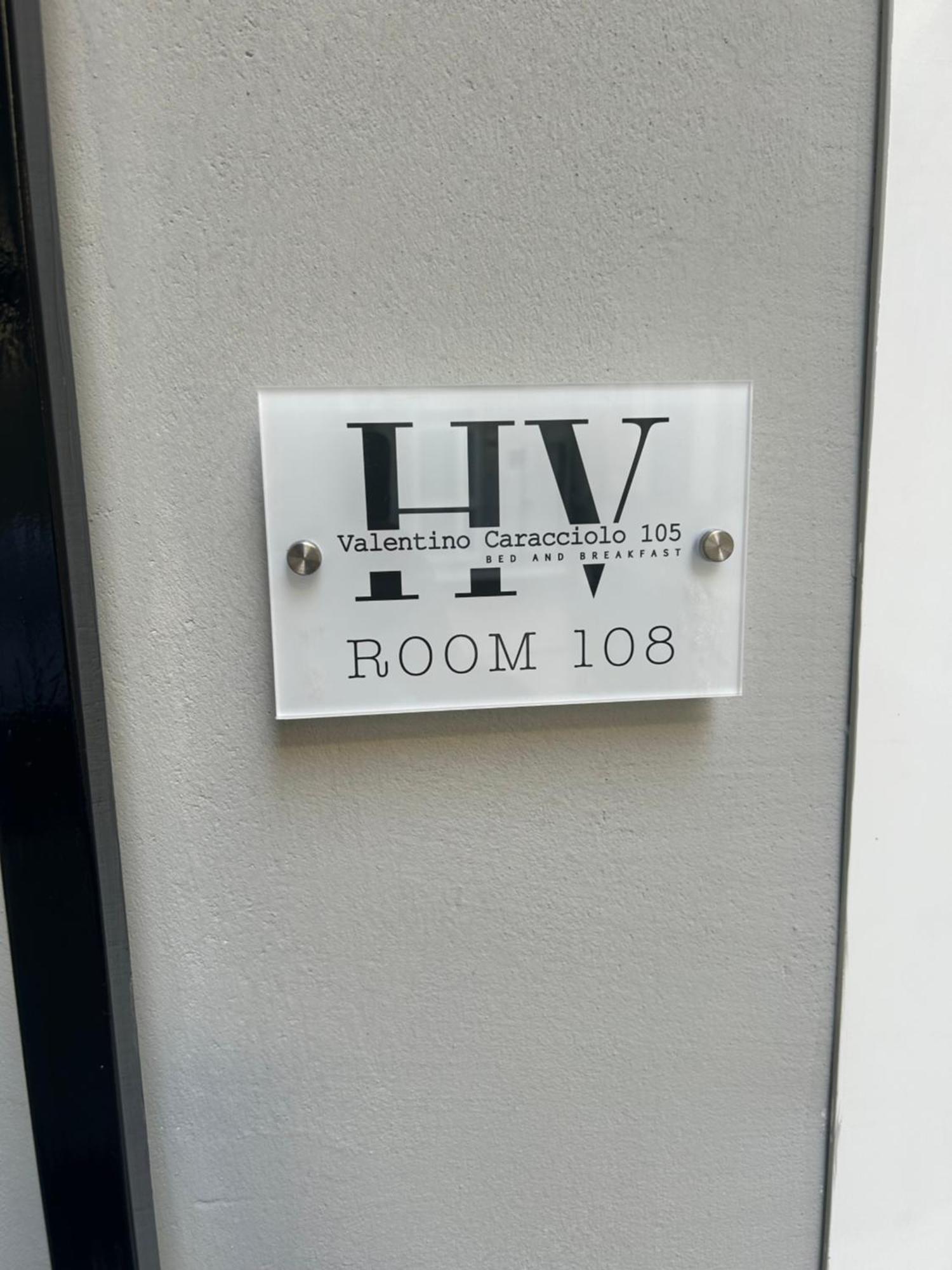 Valentino Caracciolo 105 Apartment Napoli Bagian luar foto